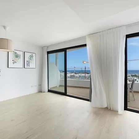 One 80 Apartment Estepona
